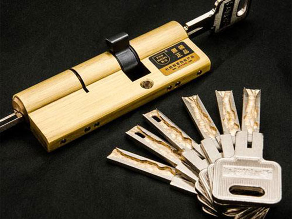 绥棱24小时上门开锁公司