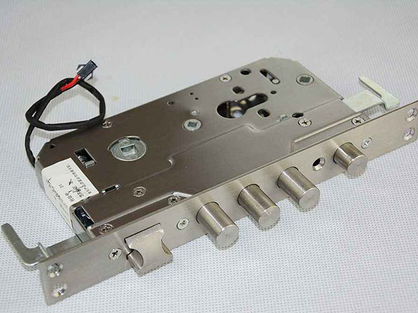 绥棱24小时上门开锁公司